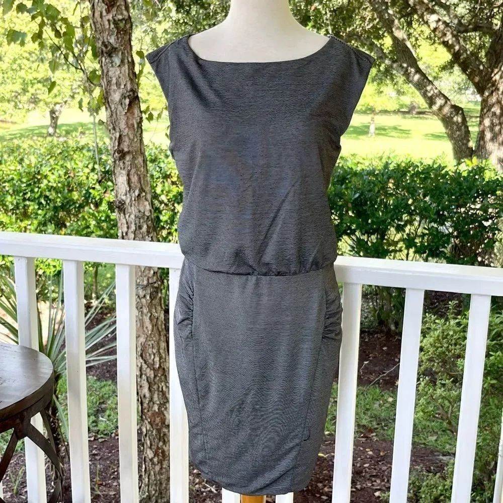 Athleta Westwood Bodycon Ruched Dress. Grey. Size Small.